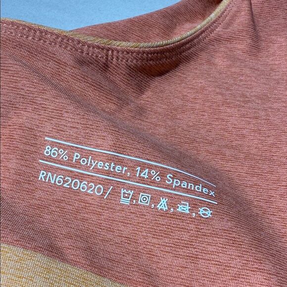 Outdoor Voices Venus Melon Crop Top Size Medium - Picture 4 of 4